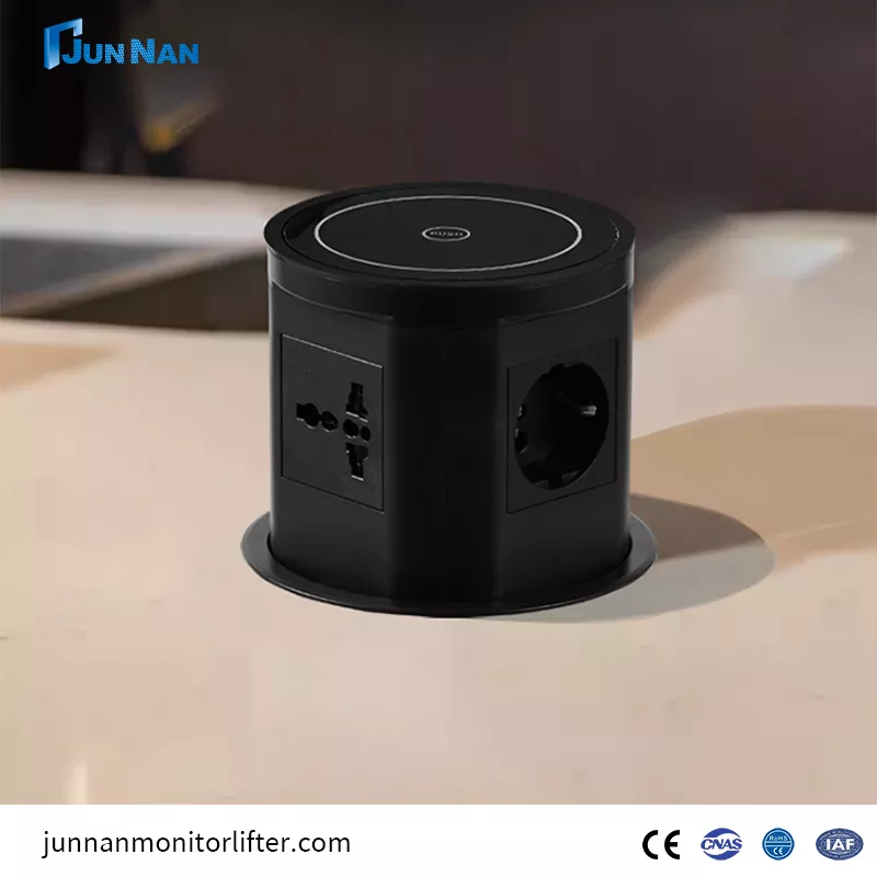 Енгізілген қуат розеткасы